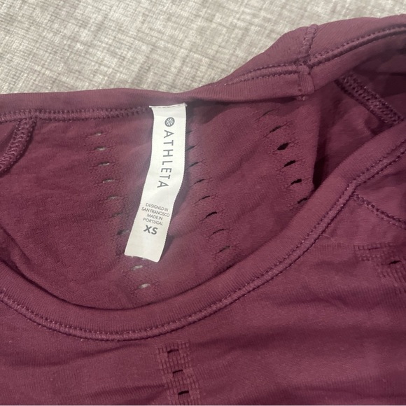 Athleta Foothill Long Sleeve Maroon Top Size XS - Picture 3 of 6